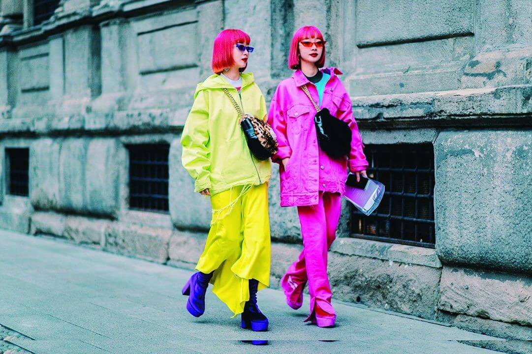 Conoce a las gemelas “Amiaya” las chicas coloridas y divertidas de la moda